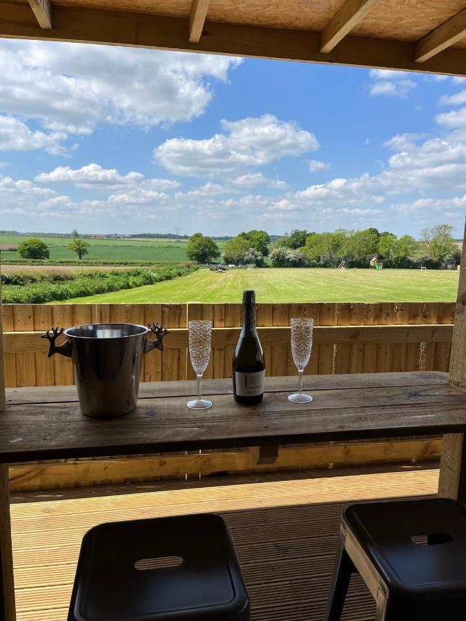 Dukeries Retreat Hotel Ретфорд Екстериор снимка