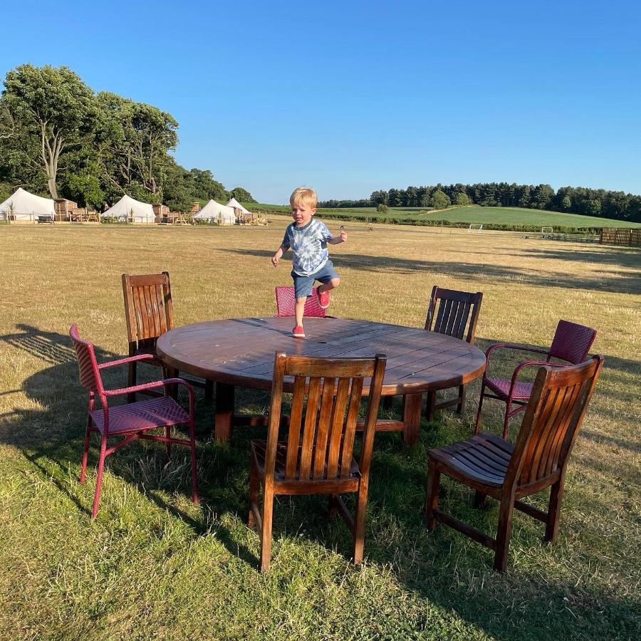 Dukeries Retreat Hotel Ретфорд Екстериор снимка