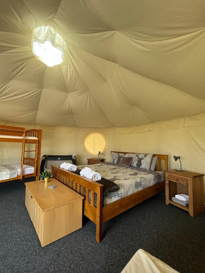 Dukeries Retreat Hotel Ретфорд Екстериор снимка
