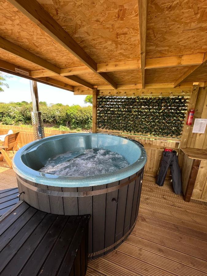 Dukeries Retreat Hotel Ретфорд Екстериор снимка