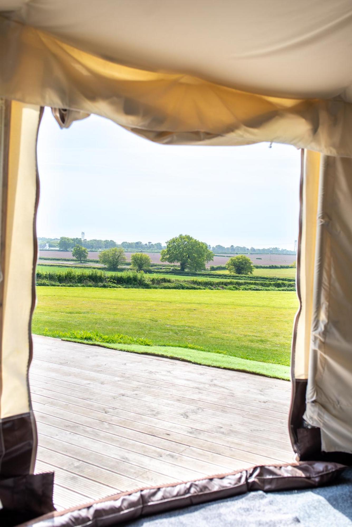 Dukeries Retreat Hotel Ретфорд Екстериор снимка