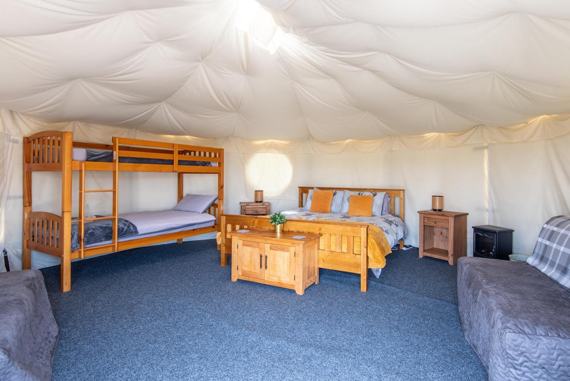 Dukeries Retreat Hotel Ретфорд Екстериор снимка