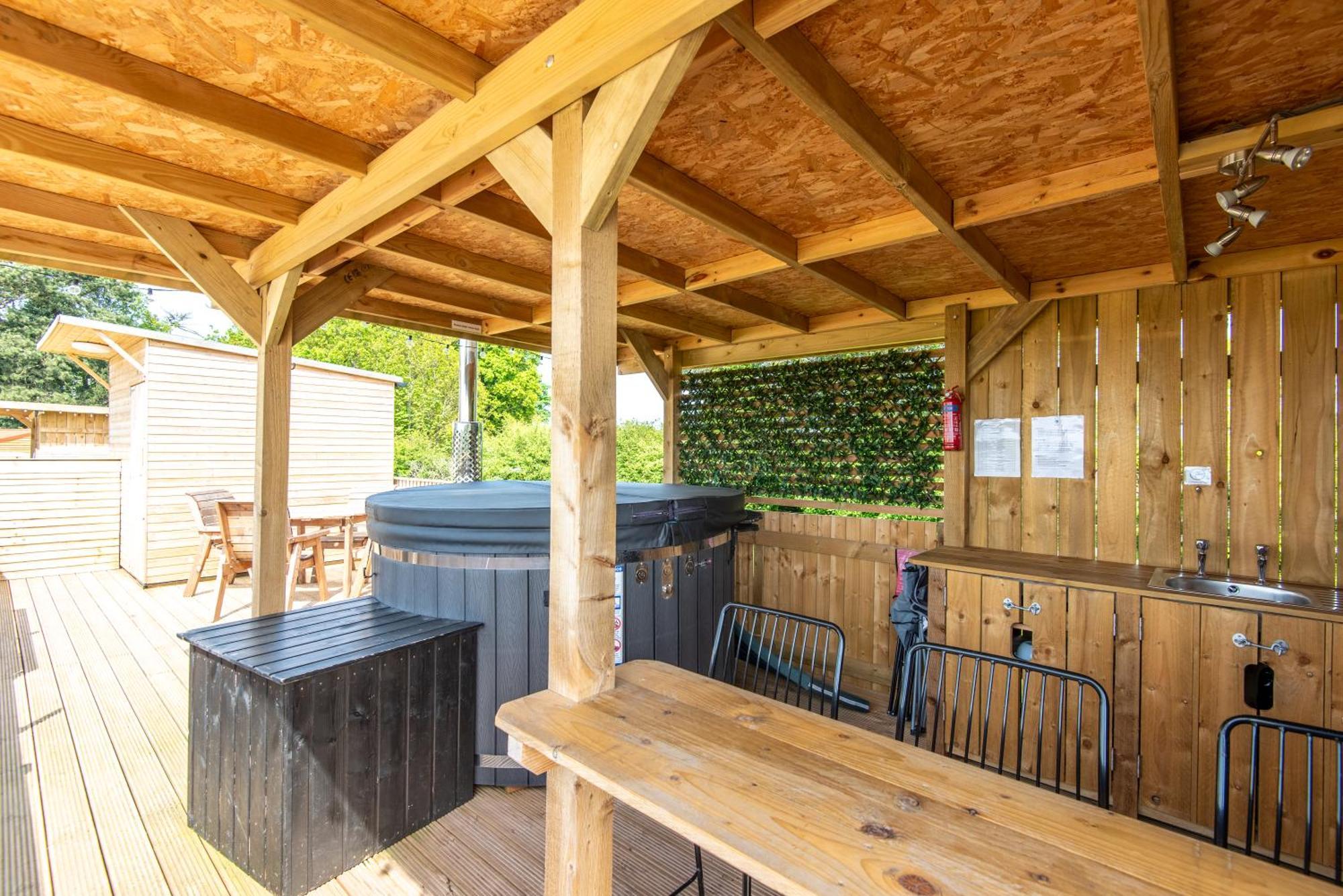 Dukeries Retreat Hotel Ретфорд Екстериор снимка