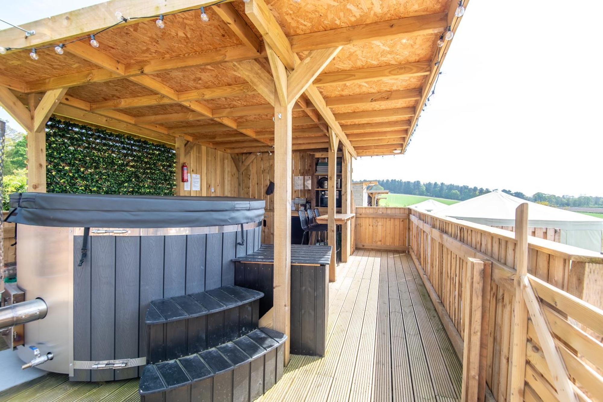 Dukeries Retreat Hotel Ретфорд Екстериор снимка